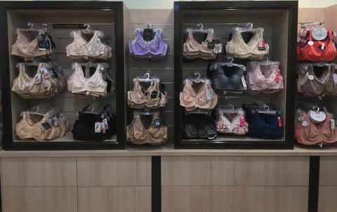 La Bra Boutique - Dentist Find 1