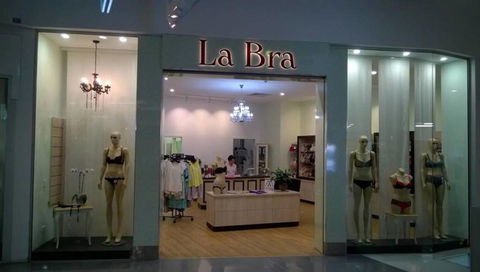 La Bra Boutique - Dentist Find 3