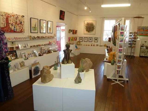Nimbin Artists Gallery - Dentist Search 0