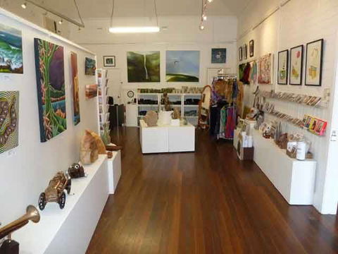 Nimbin Artists Gallery - Dentist Search 1