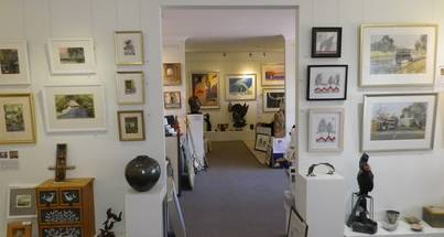Art On Cairncross - Dentists Australia 3