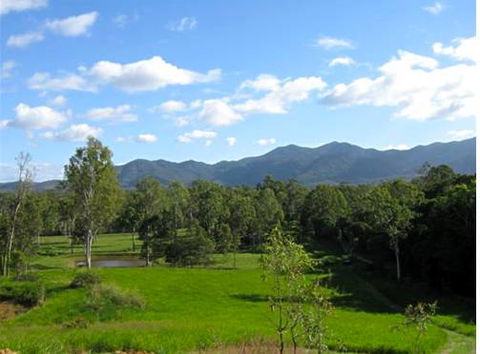 Highlander Tavern, Restaurant & Bar - Dentist Find 1