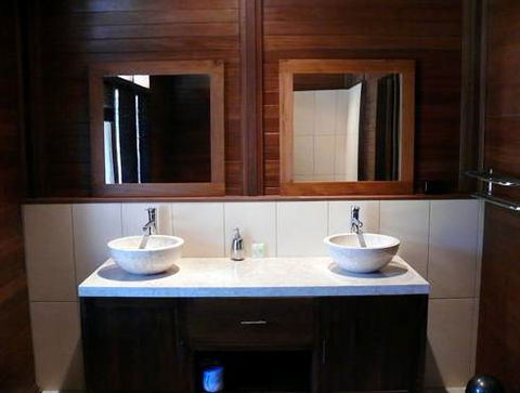 Highlander Tavern, Restaurant & Bar - Dentist Find 2