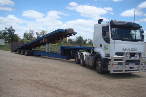 J & L Transport & Storage Pty LTD - Dentist Find 0