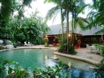 Turtle’s Pool & Spa Technologies - Dentist Find 3