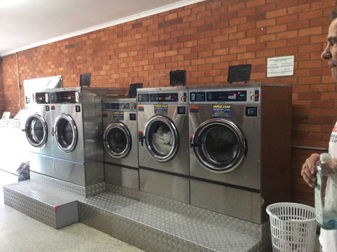 A Station Laundry - Dentist Find 0