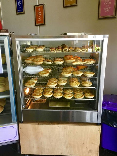 Cook's Bakery - Dentist Find 1