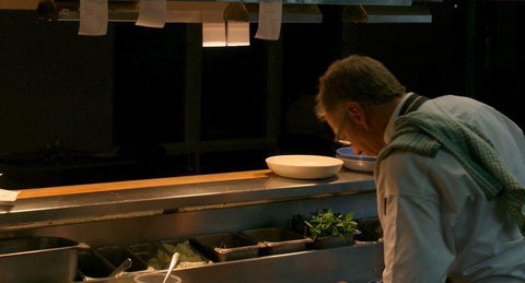 Mudbar And Restaurant - Dentist Find 16