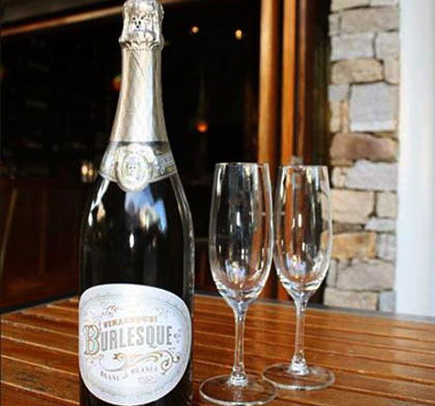 Black Swan Winery & Restaurant - Dentist Find 8