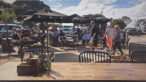 Blairgowrie Cafe - Dentist Find 0