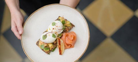 Oscar's Hotel Bar And Restaurant - Dentist Find 0