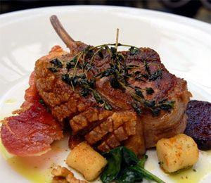 Oscar's Hotel Bar And Restaurant - Dentist Find 11