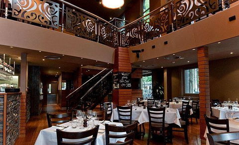 Stonelea Restaurant - Dentist Find 4