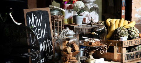 Worn-Out-Wares Cafe - Dentist Find 1