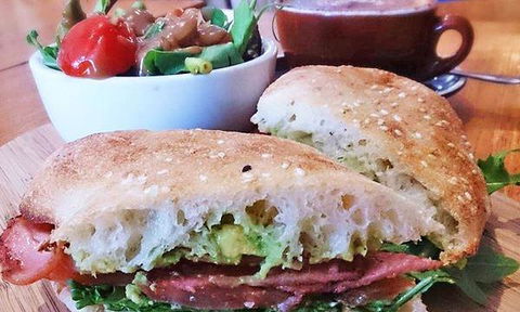 Cormorant Bay Cafe - Dentist Search 10