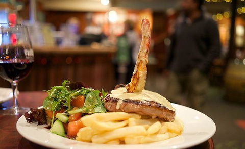 Settlers Tavern - Dentists Australia 10