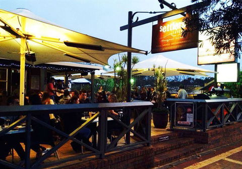 Settlers Tavern - Dentists Australia 4
