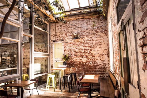 Auction Rooms - Dentist Search 1