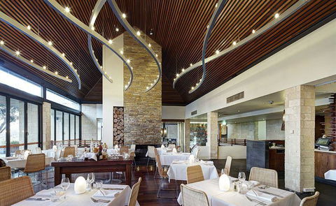 Other Side Of The Moon Restaurant - Dentists Australia 25
