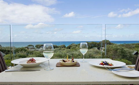 Other Side Of The Moon Restaurant - Dentists Australia 32