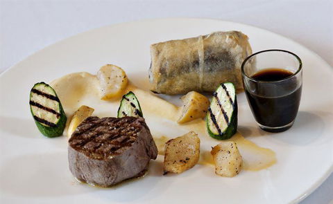 Other Side Of The Moon Restaurant - Dentists Australia 4
