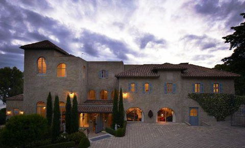 Bruni's Restaurant At Villa Howden - Dentist Find 14