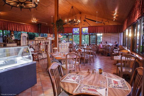 Yungaburra Pizzeria - Dentist Find 0