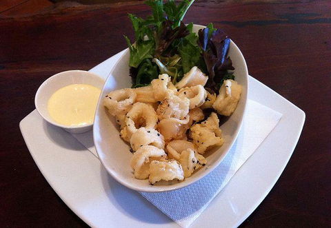 Katch-Up Seafood Grill & More - Dentist Search 6