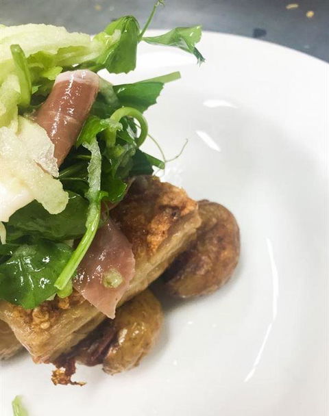 Sevenhill Hotel - Dentist Search 13