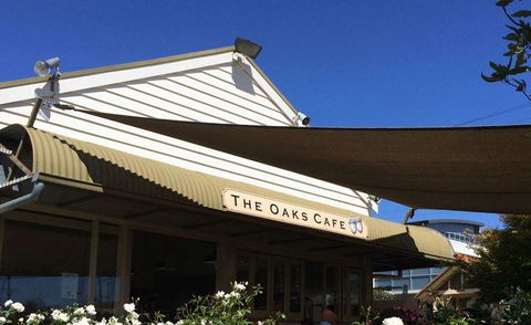 The Oaks Cafe At Acorn Nursery - Dentist Find 14