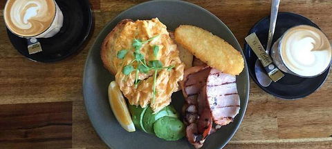 The Oaks Cafe At Acorn Nursery - Dentist Find 1