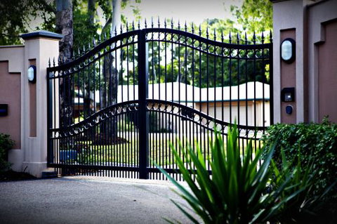 Cairns Fencing - Dentist Find 2