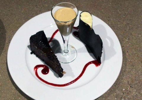 Amongst The Sticks - Dentist Find 4