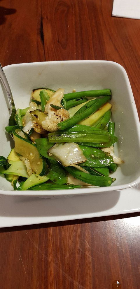 Mangosteen Restaurant - Dentist Find 5