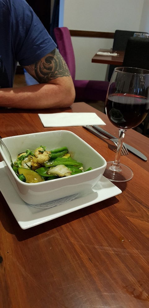 Mangosteen Restaurant - Dentist Find 6
