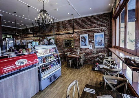 The Old Butcher Shop Cafe - Dentist Find 7