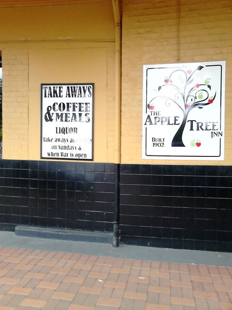 The Apple Tree Inn - Dentist Find 4
