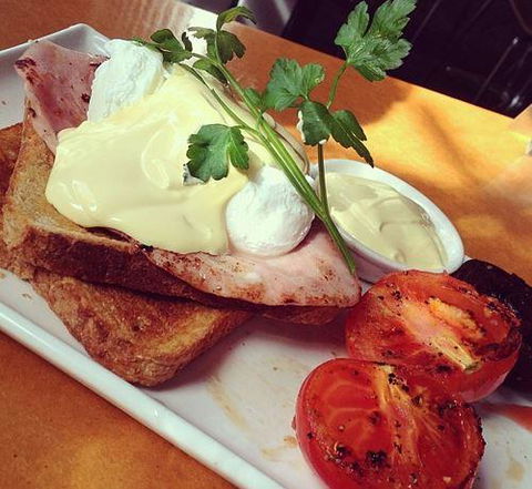 Agatha's Licensed Cafe - Dentist Search 9