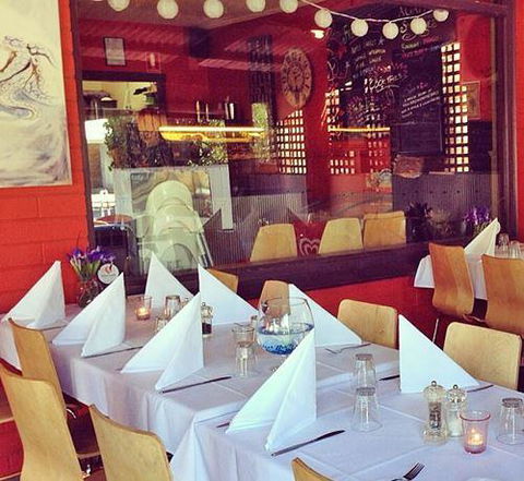 Agatha's Licensed Cafe - Dentist Search 14