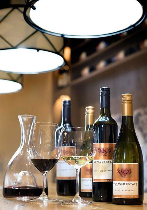 Voyager Estate Restaurant - Dentist Find 8