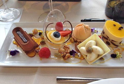 Courabyra Wines Restaurant - Dentist Search 6