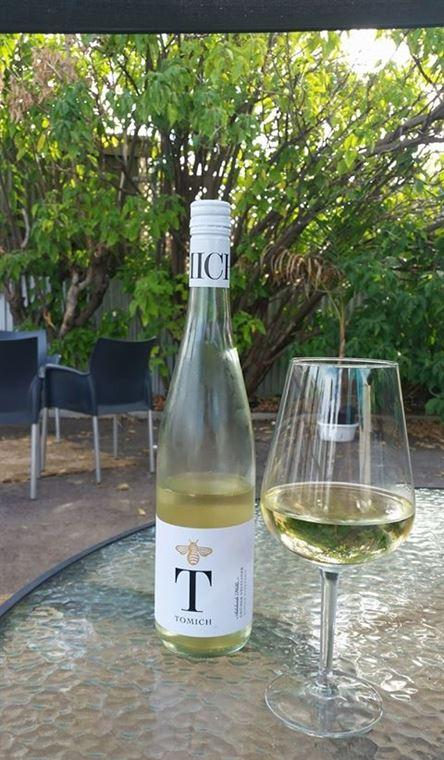 Mischief And Mayhem Wine Lounge - Dentist Find 15