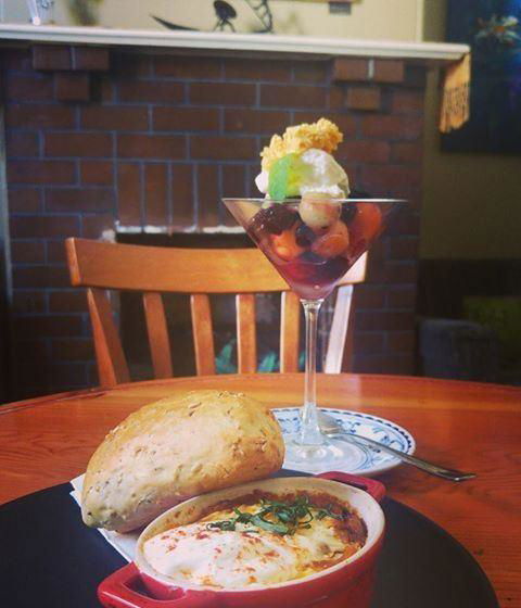 Mischief And Mayhem Wine Lounge - Dentist Find 17