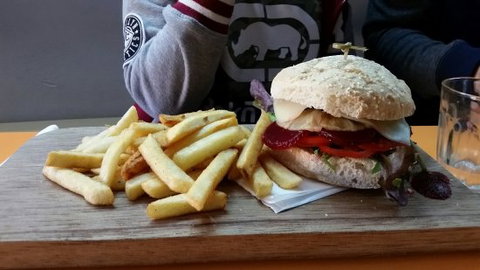 Belle Vue Cafe - Dentist Find 0