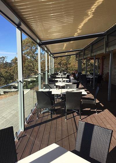 Bush DeVine Cafe - Dentist Search 3