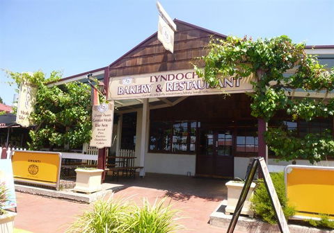 Lyndoch Bakery & Restaurant - Dentists Australia 6