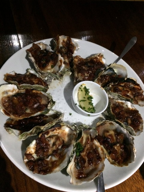 Clippers Bar & Grill - Dentist Find 1