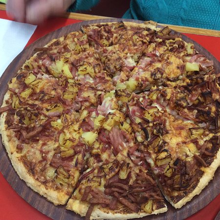 Red Grasshopper Pizza