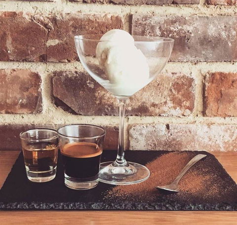 Sneaky's Restaurant - Dentist Find 5