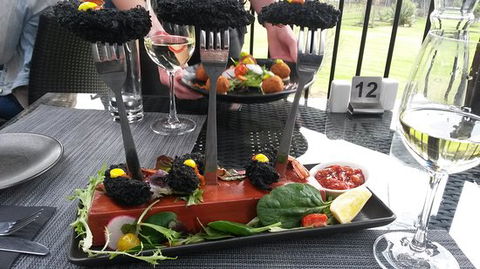 Velvets Restaurant - Dentist Find 4